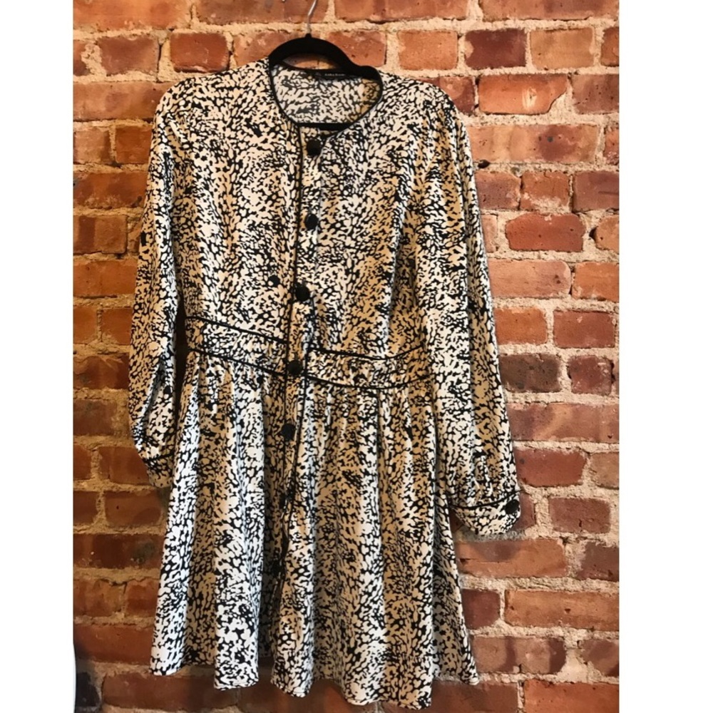 Zara Navy and Cream pattern dress